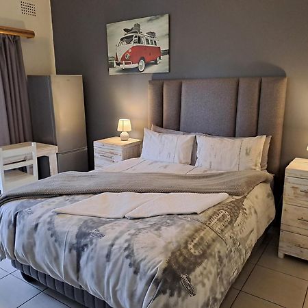Home Away From Home Pinetown Kültér fotó