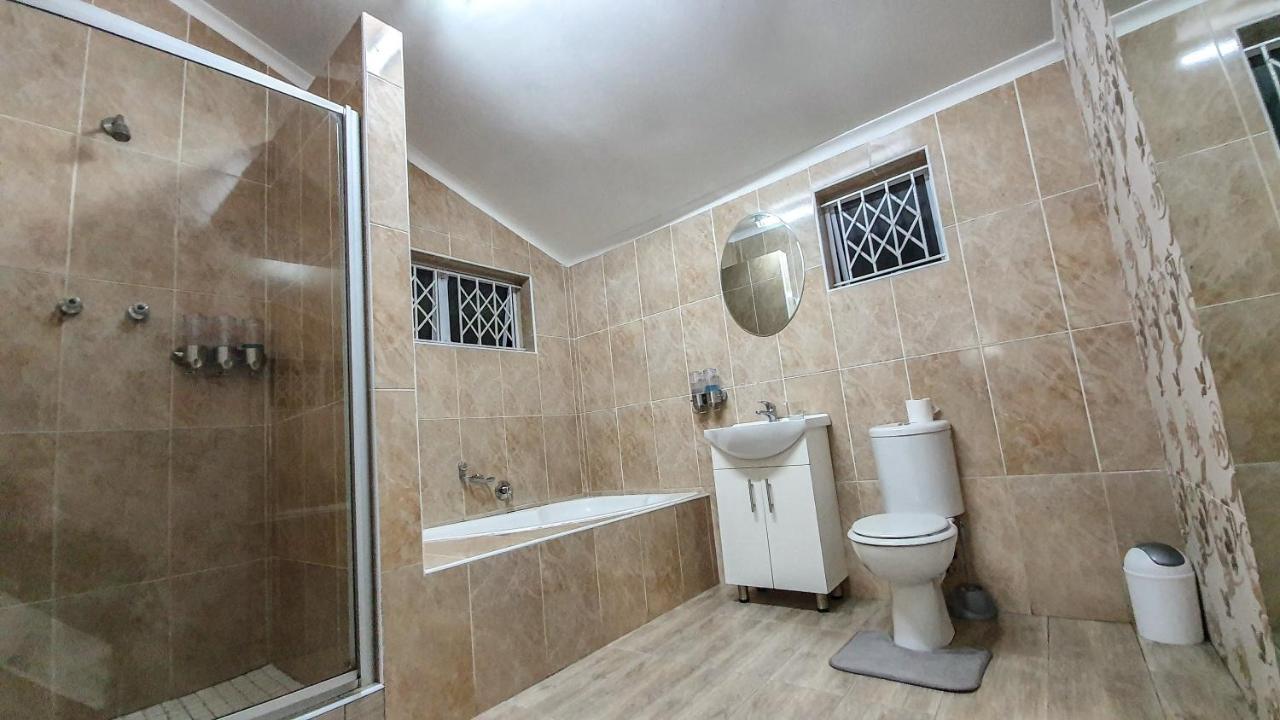 Home Away From Home Pinetown Kültér fotó